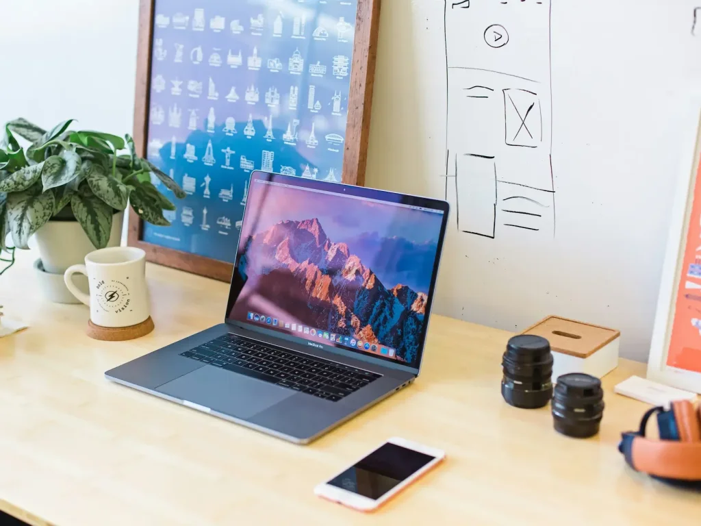 Tech Safe Tips for the Holidays